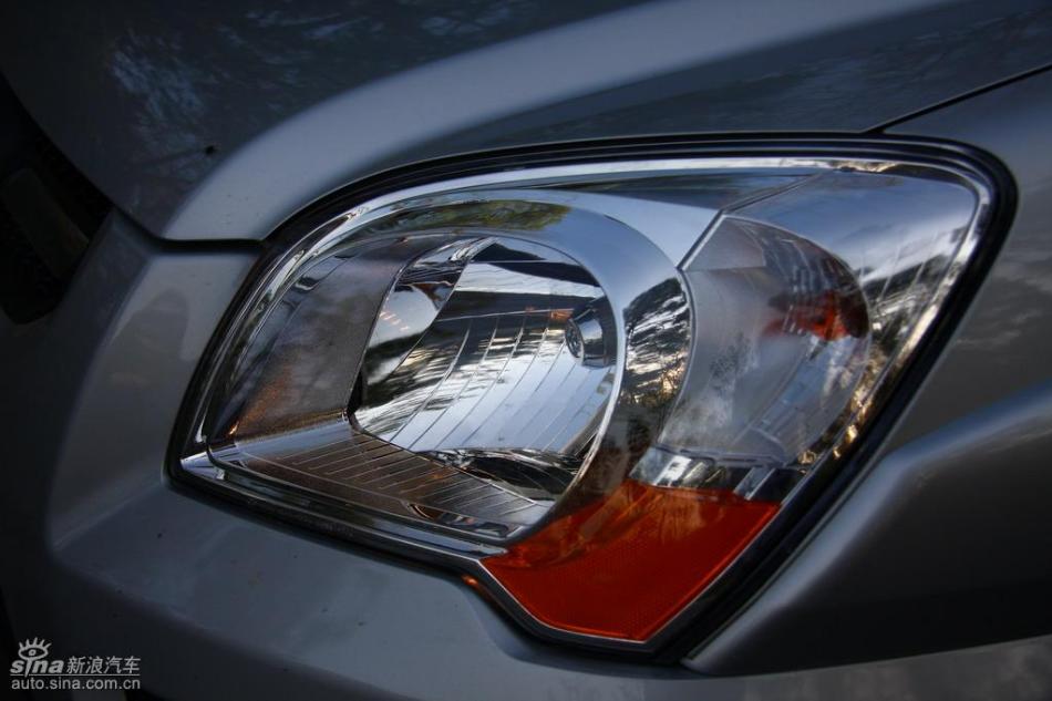 09款狮跑试驾实拍图外观