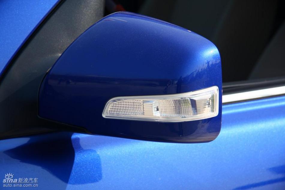 09款狮跑试驾实拍图外观