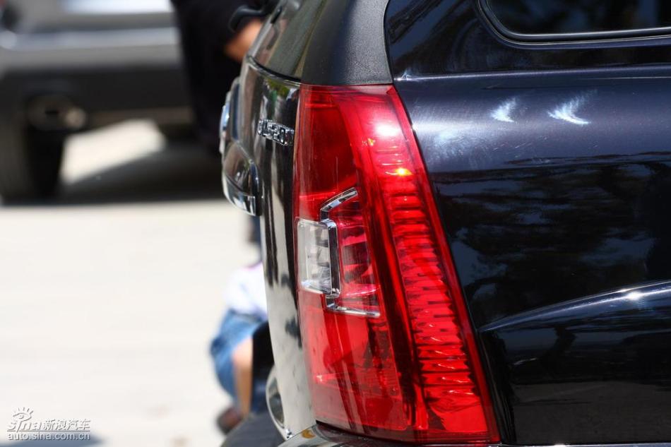 09款狮跑试驾实拍图外观