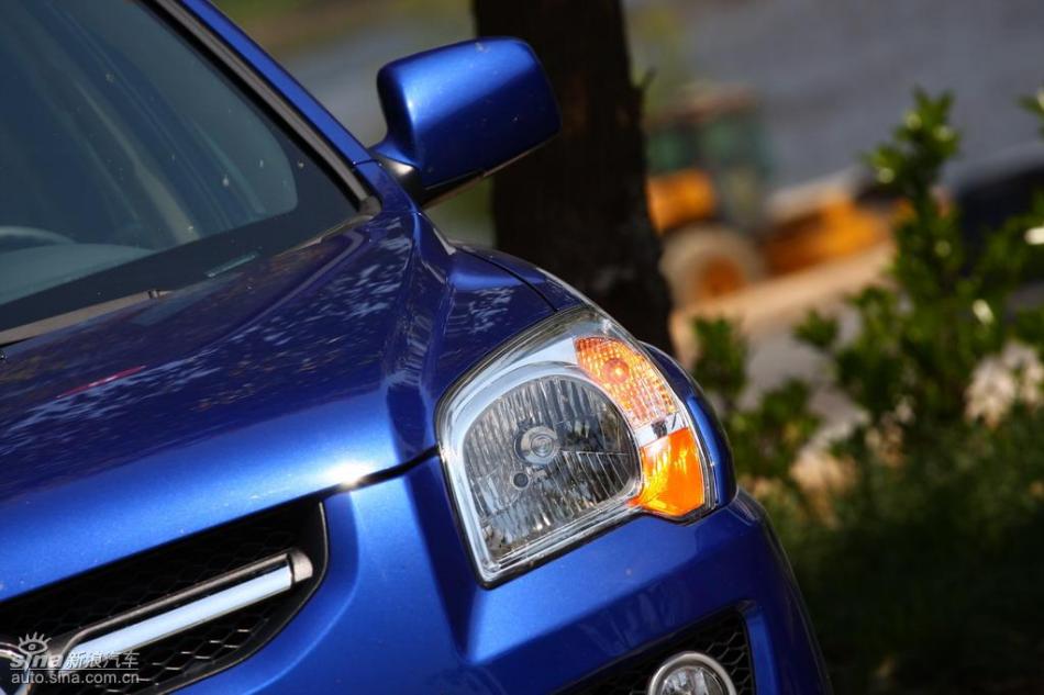 09款狮跑试驾实拍图外观