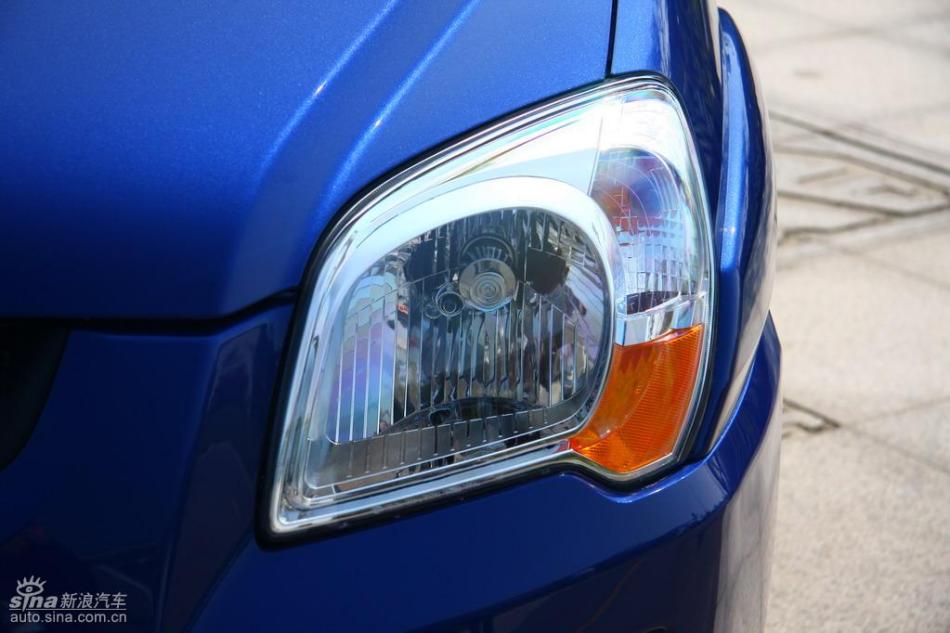 09款狮跑试驾实拍图外观