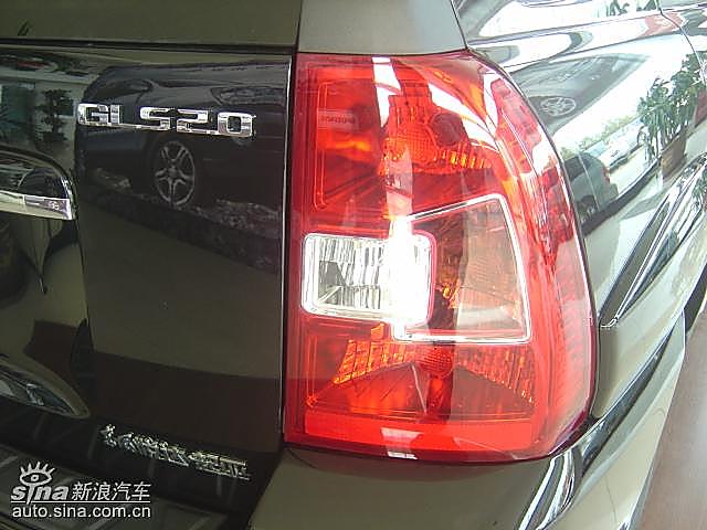 东风悦达起亚狮跑到店实拍图