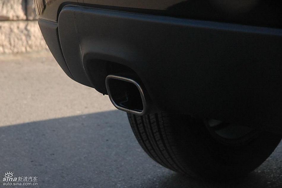 狮跑2.0L GLS2驱自动型外观