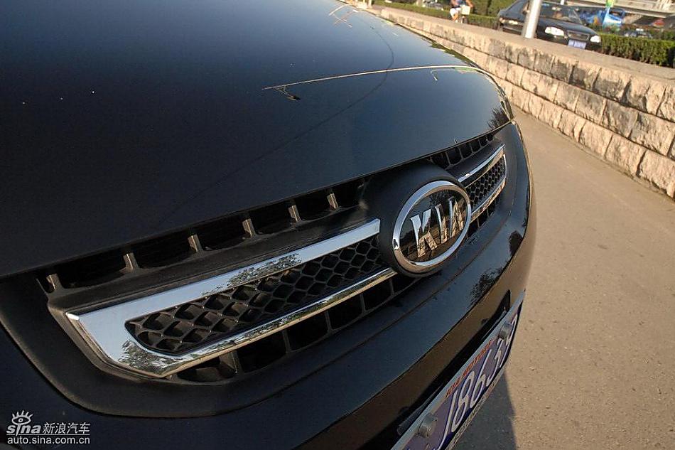 狮跑2.0L GLS2驱自动型外观