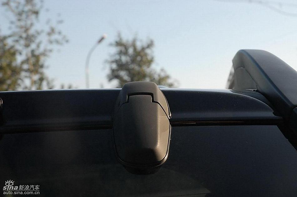 狮跑2.0L GLS2驱自动型外观