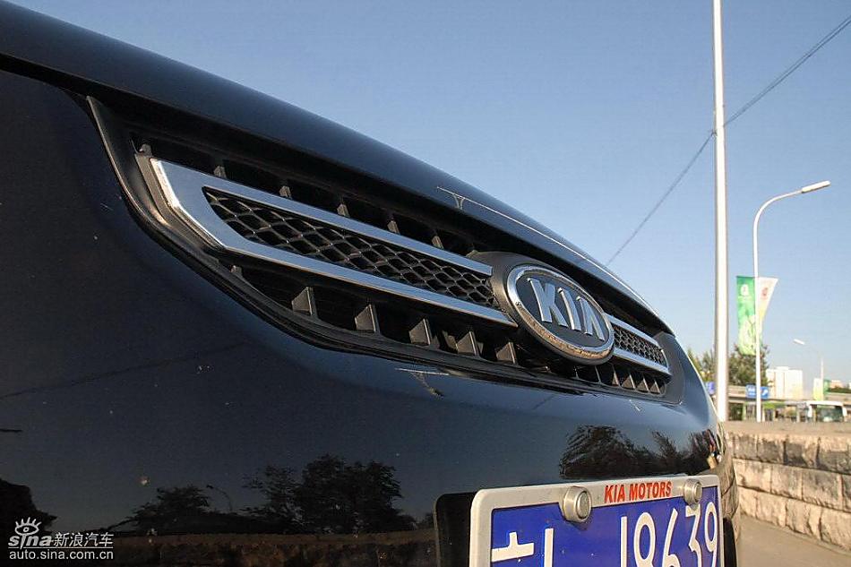 狮跑2.0L GLS2驱自动型外观