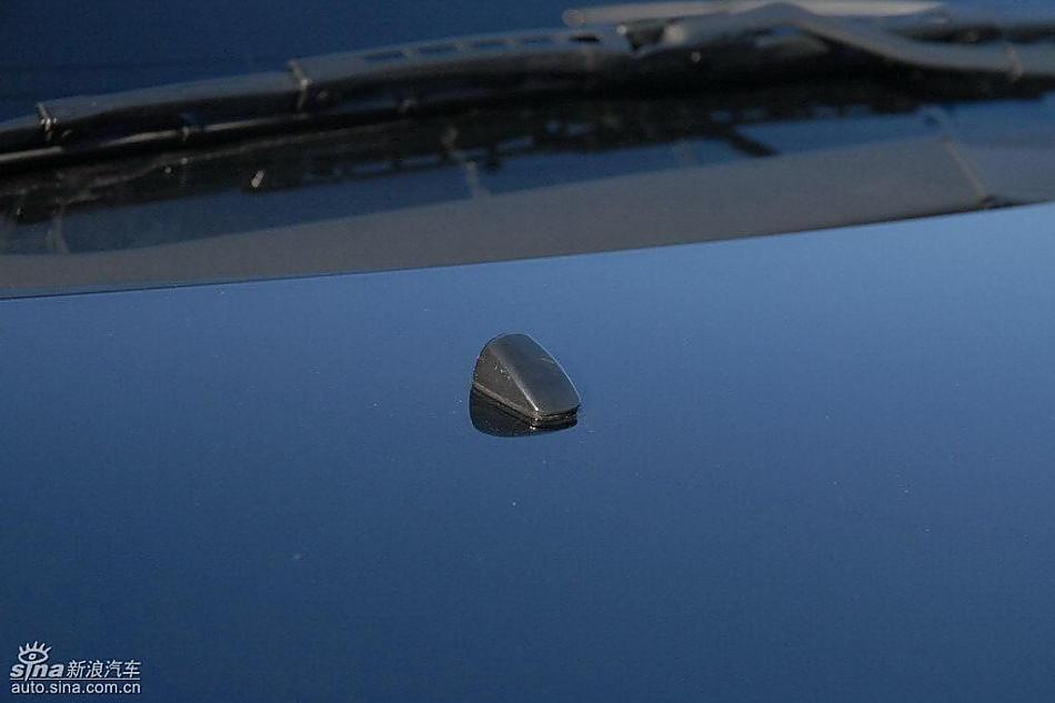 狮跑2.0L GLS2驱自动型外观