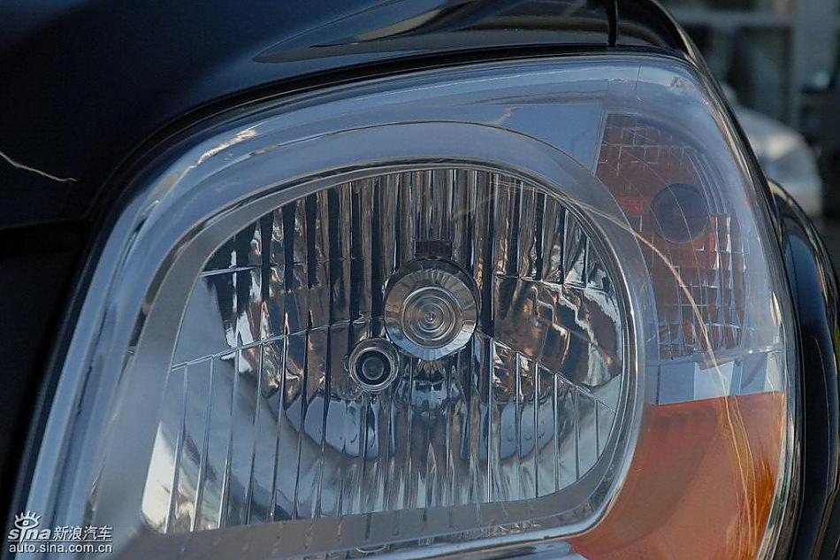 狮跑2.0L GLS2驱自动型外观