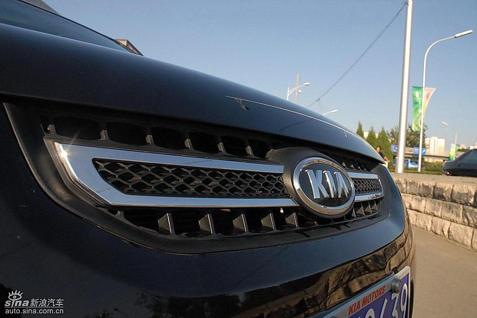 狮跑2.0L GLS2驱自动型外观