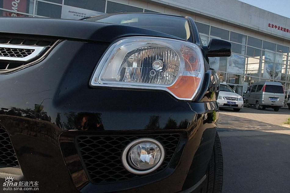 狮跑2.0L GLS2驱自动型外观