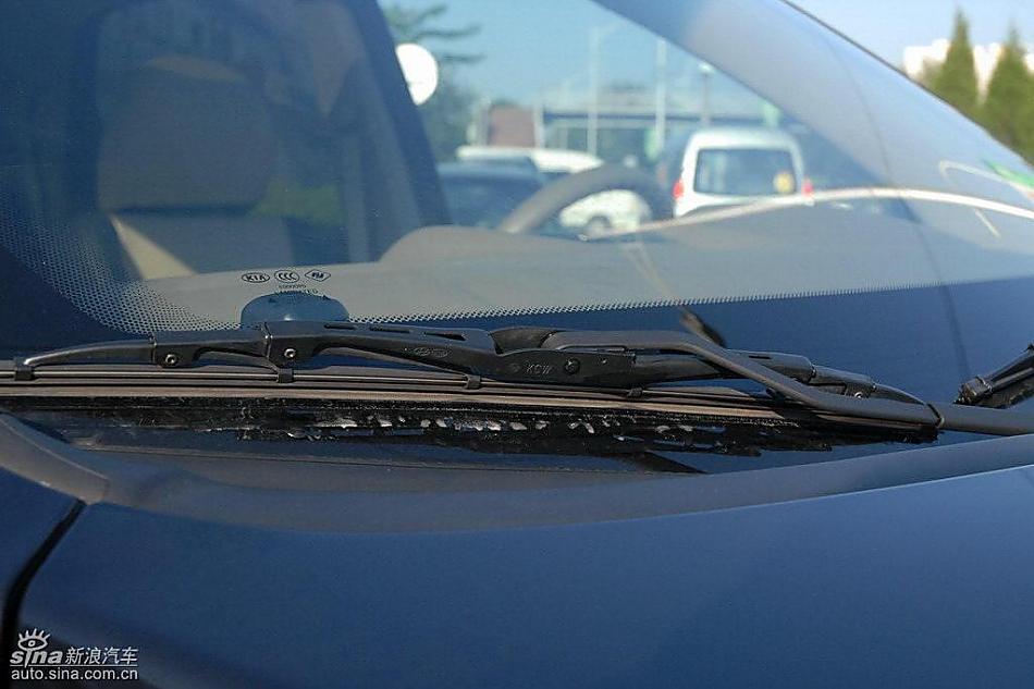 狮跑2.0L GLS2驱自动型外观