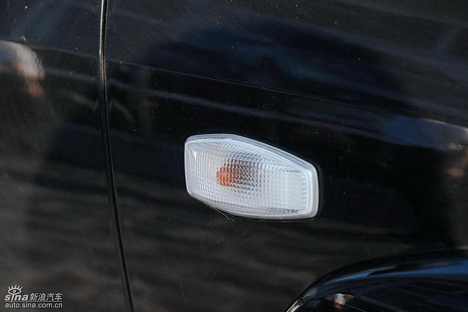 狮跑2.0L GLS2驱自动型外观