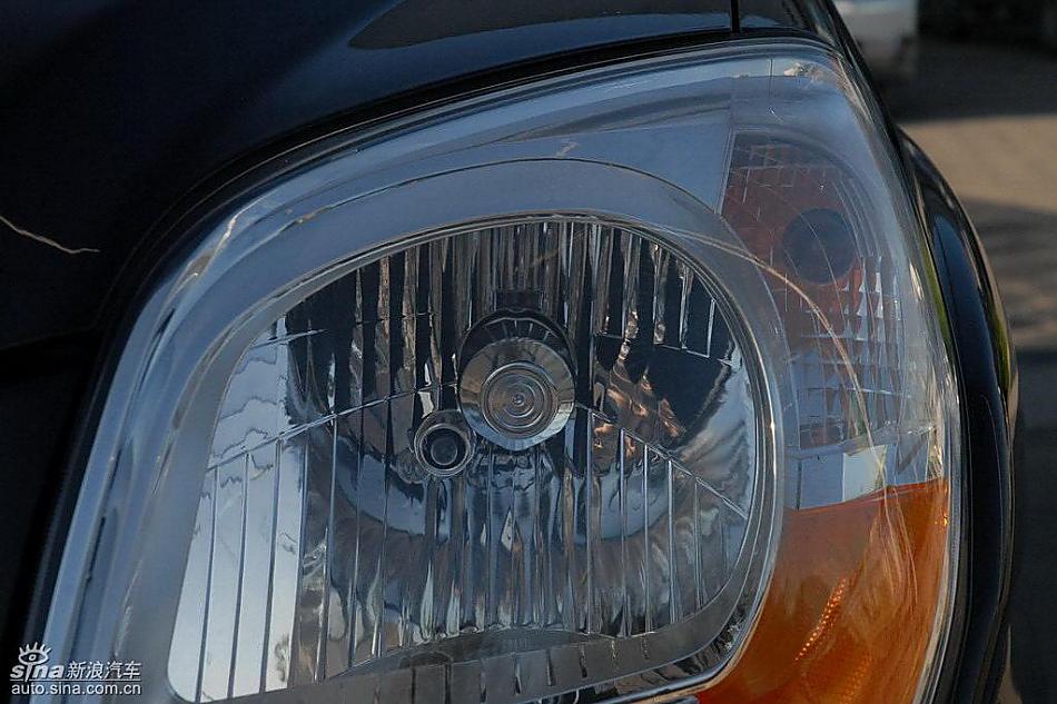 狮跑2.0L GLS2驱自动型外观