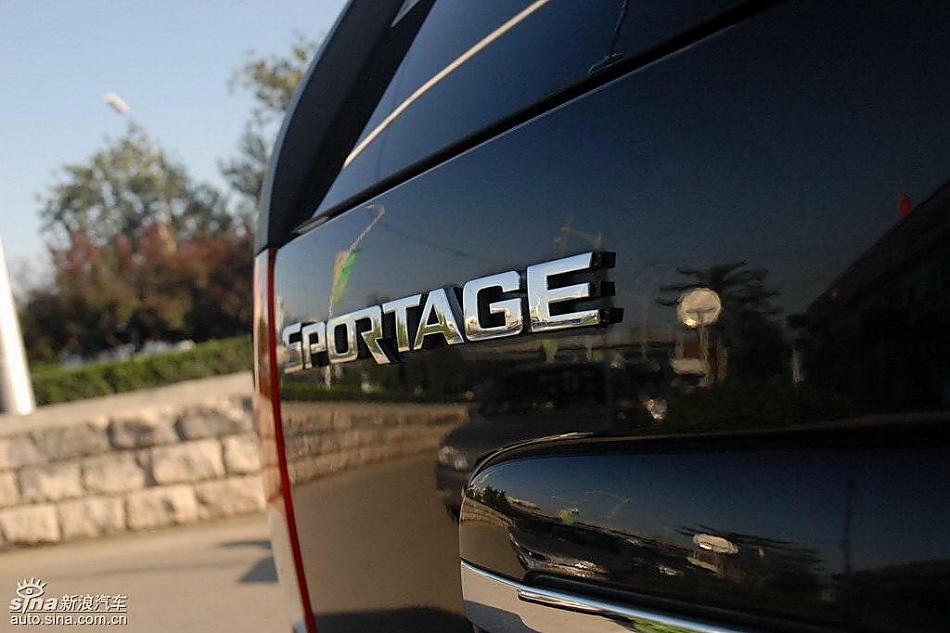 狮跑2.0L GLS2驱自动型外观