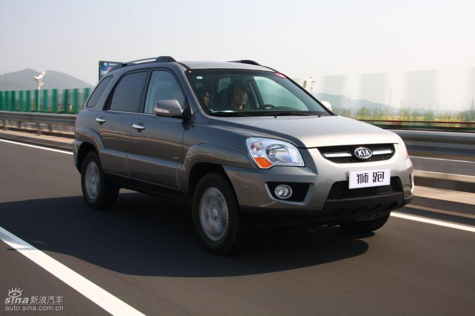 09款狮跑试驾实拍图外观