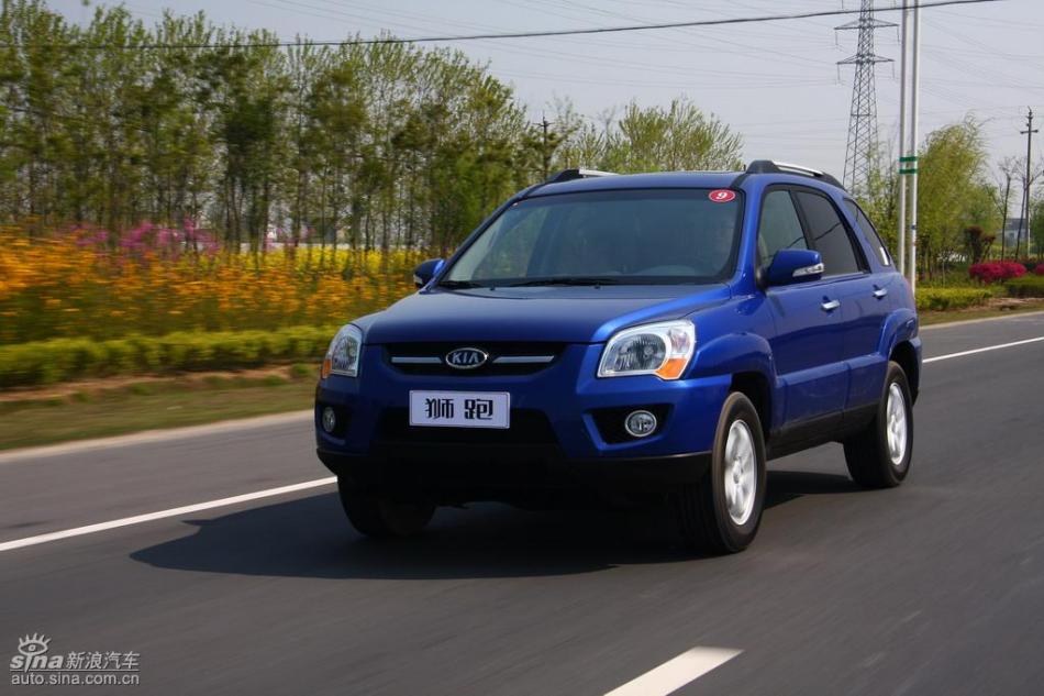 09款狮跑试驾实拍图外观