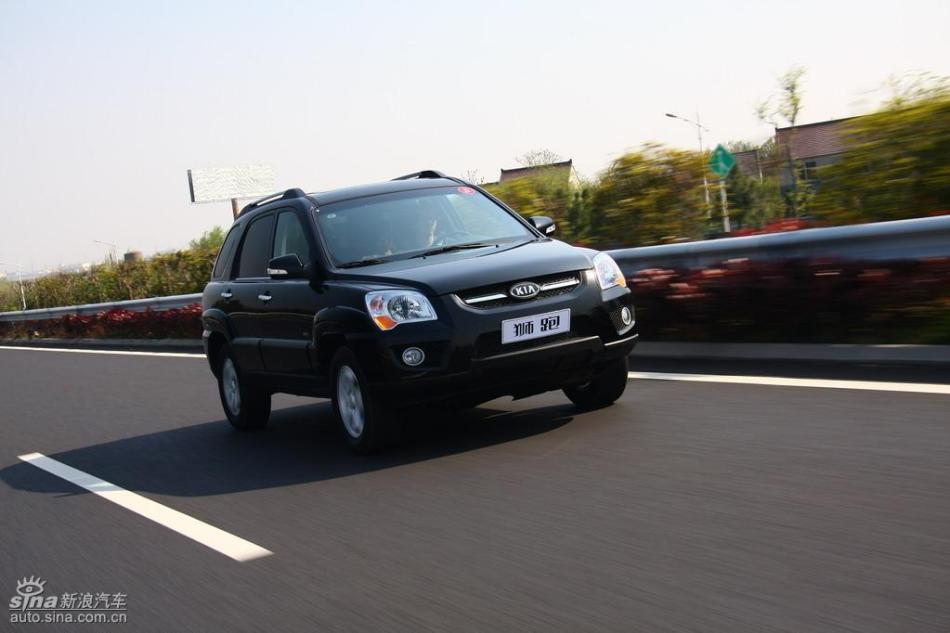 09款狮跑试驾实拍图外观