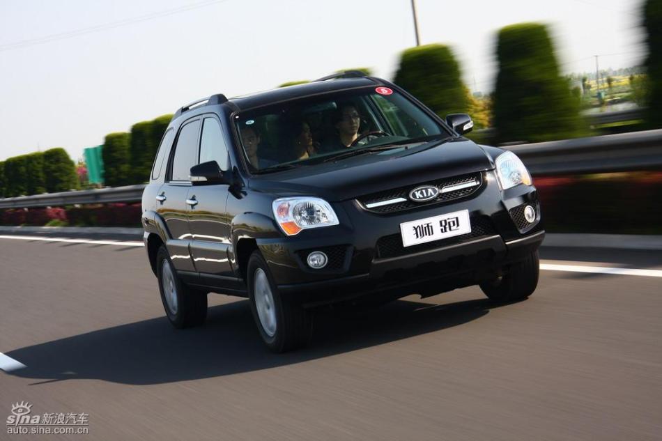 09款狮跑试驾实拍图外观