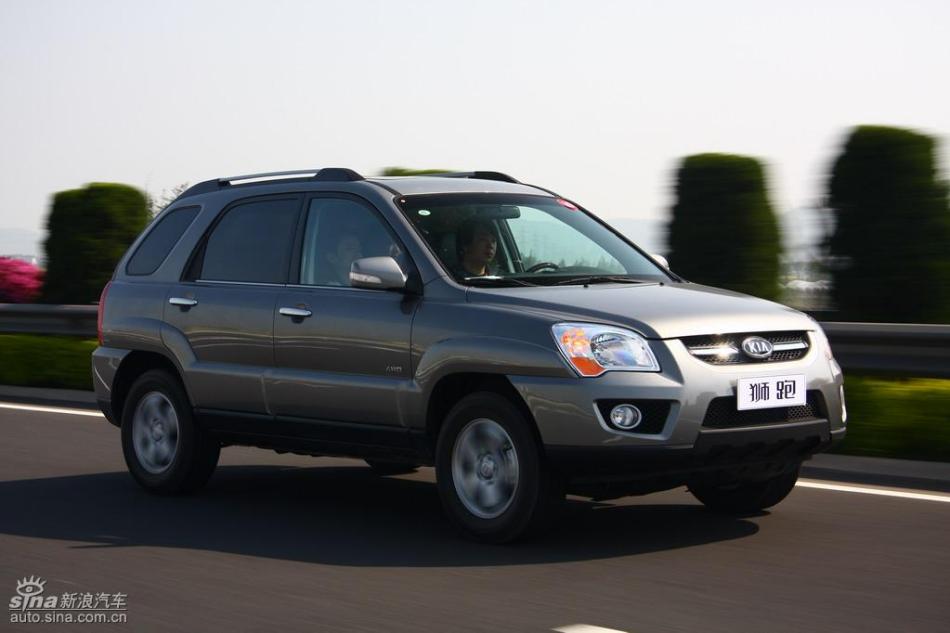 09款狮跑试驾实拍图外观