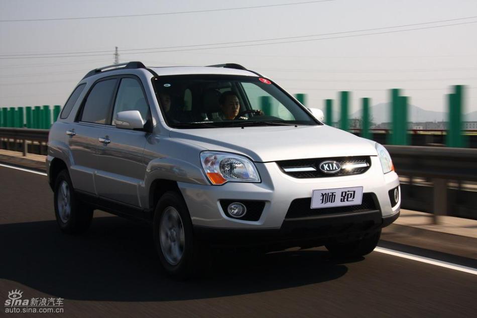 09款狮跑试驾实拍图外观