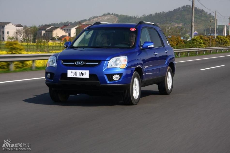 09款狮跑试驾实拍图外观