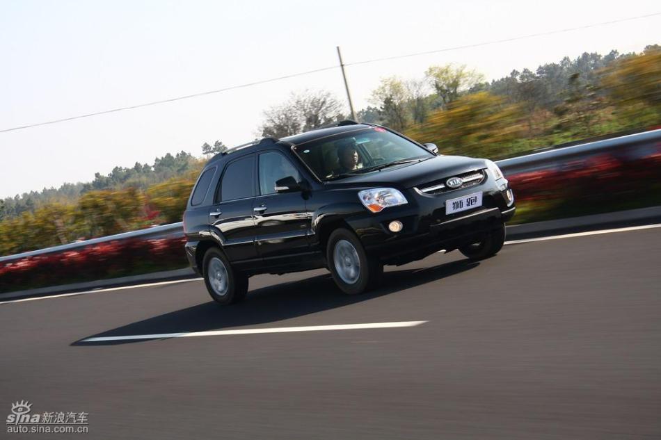 09款狮跑试驾实拍图外观