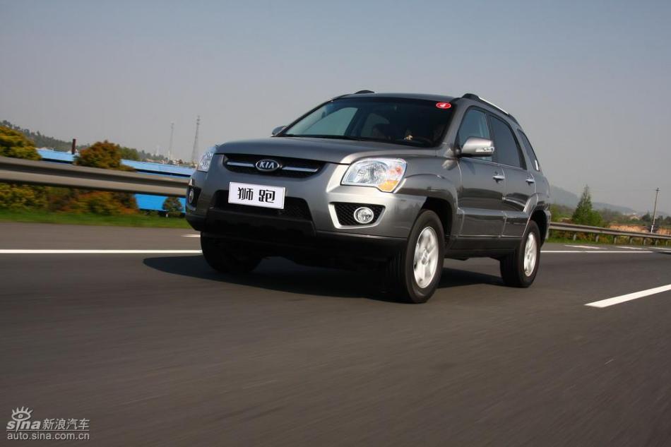 09款狮跑试驾实拍图外观