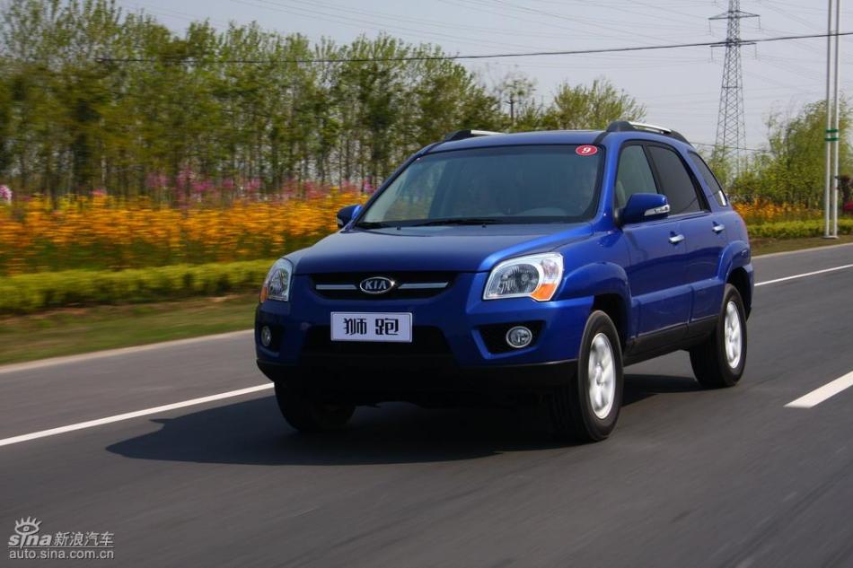 09款狮跑试驾实拍图外观