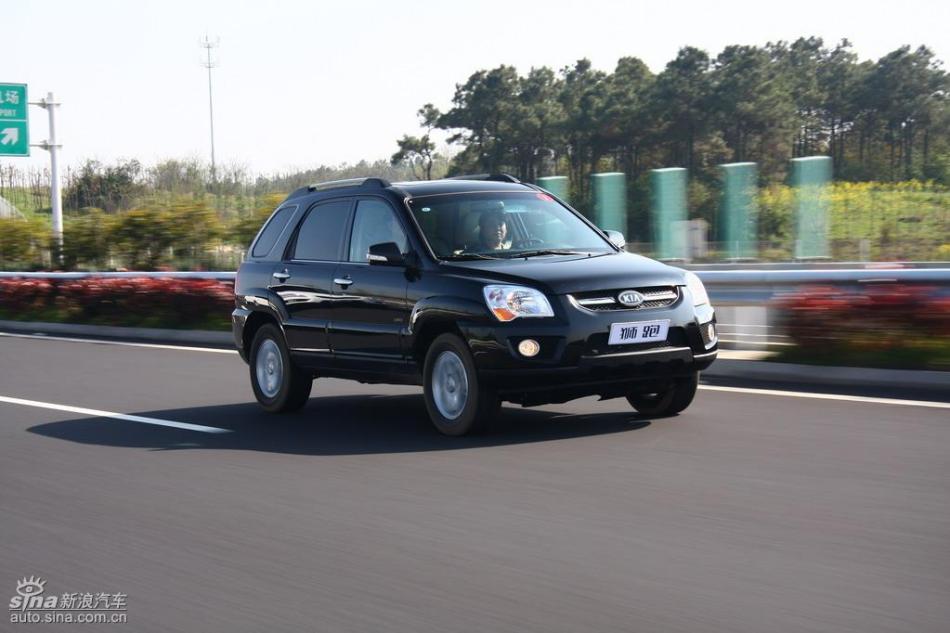 09款狮跑试驾实拍图外观