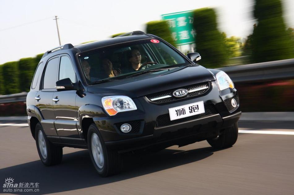 09款狮跑试驾实拍图外观