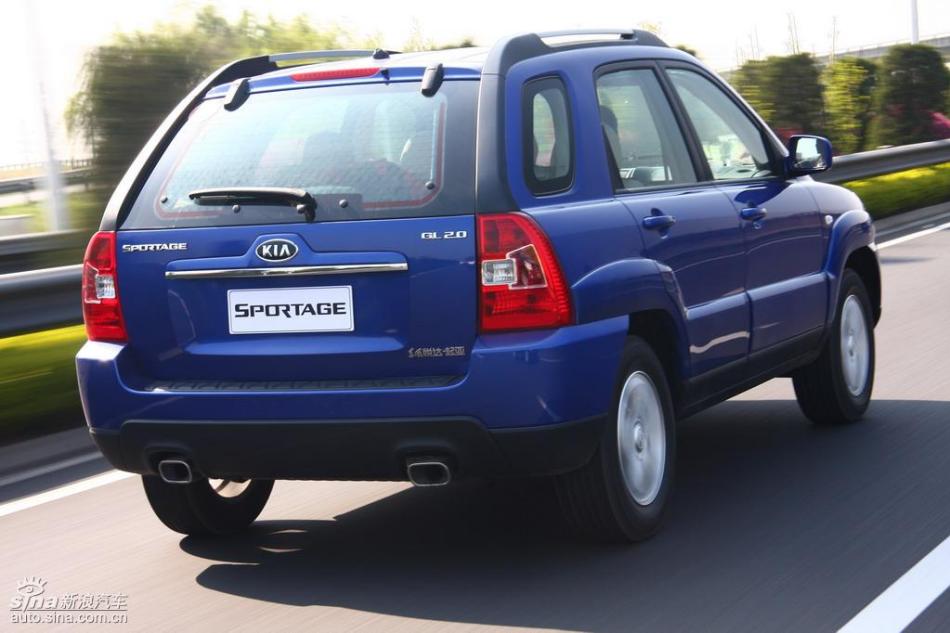 09款狮跑试驾实拍图外观