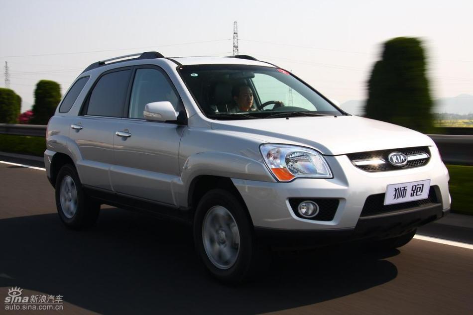 09款狮跑试驾实拍图外观