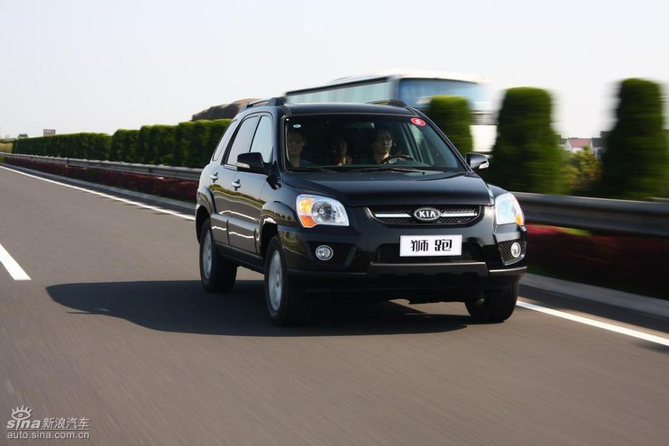 09款狮跑试驾实拍图外观