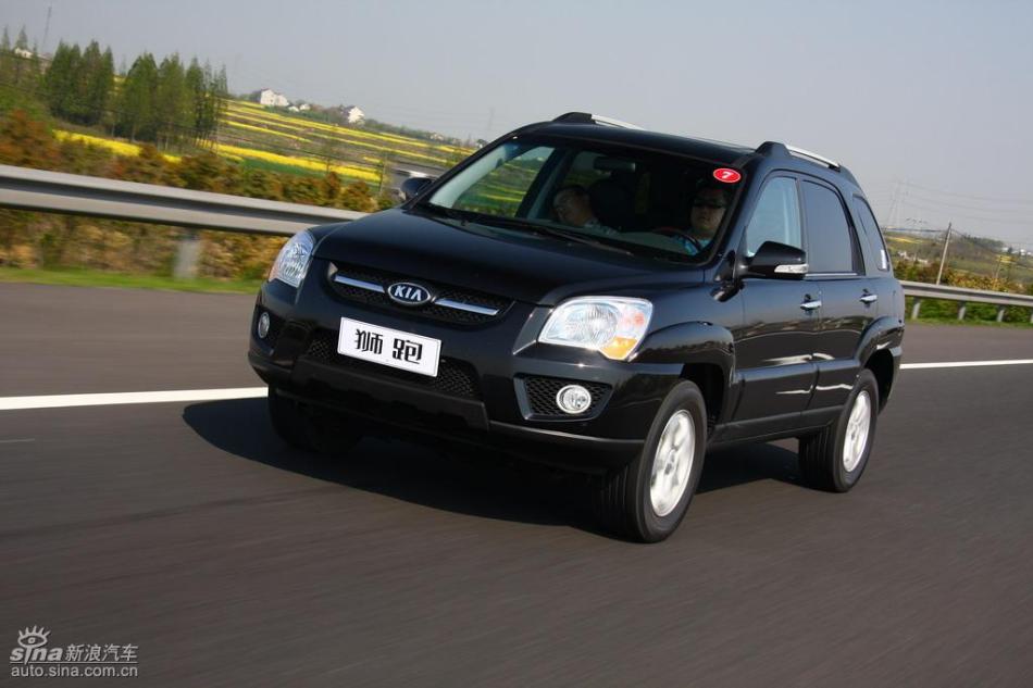 09款狮跑试驾实拍图外观