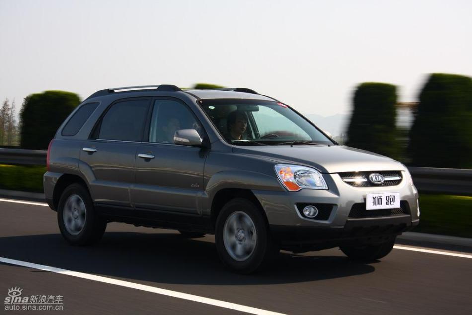 09款狮跑试驾实拍图外观