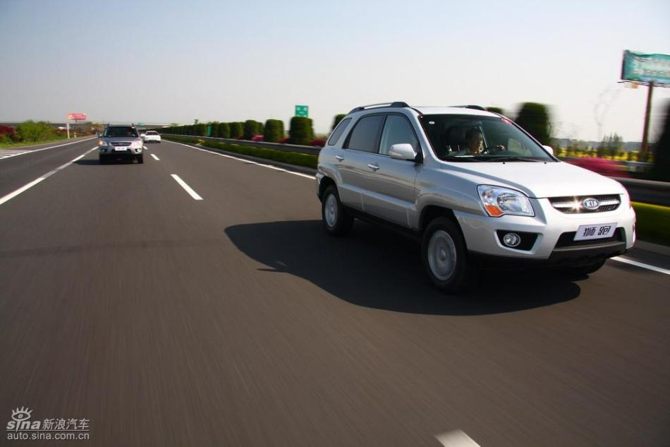 09款狮跑试驾实拍图外观