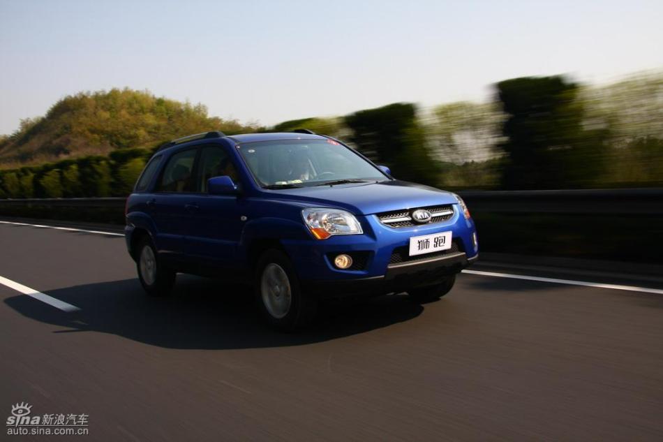 09款狮跑试驾实拍图外观