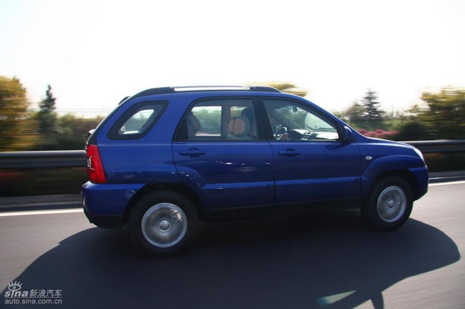 09款狮跑试驾实拍图外观