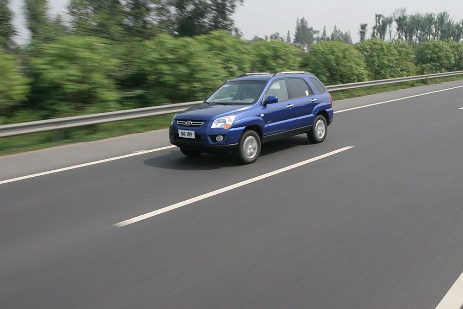 图为狮跑高速公路、山路动态