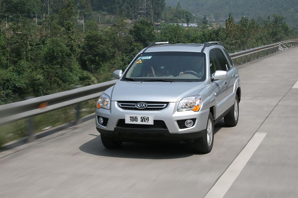 图为狮跑高速公路、山路动态