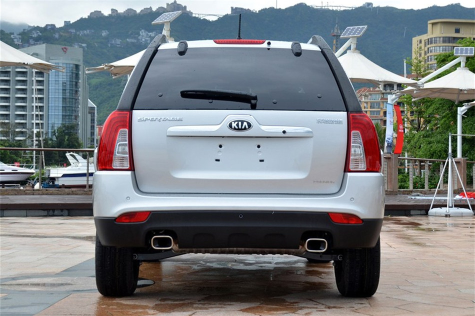 ʨ 2013 2.0L  AT Premium 