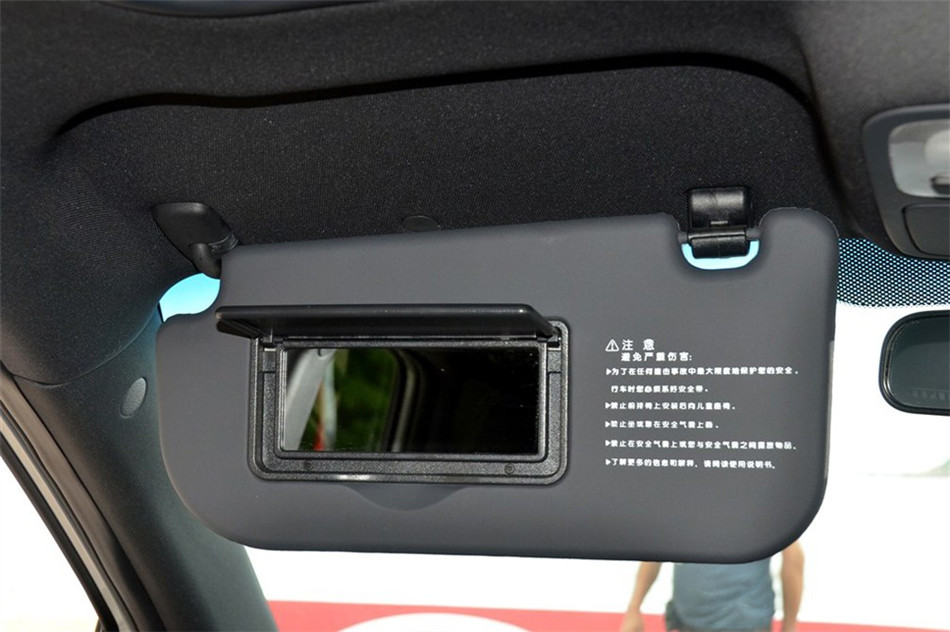 狮跑 2013款 2.0L 两驱 AT Premium 空间外观