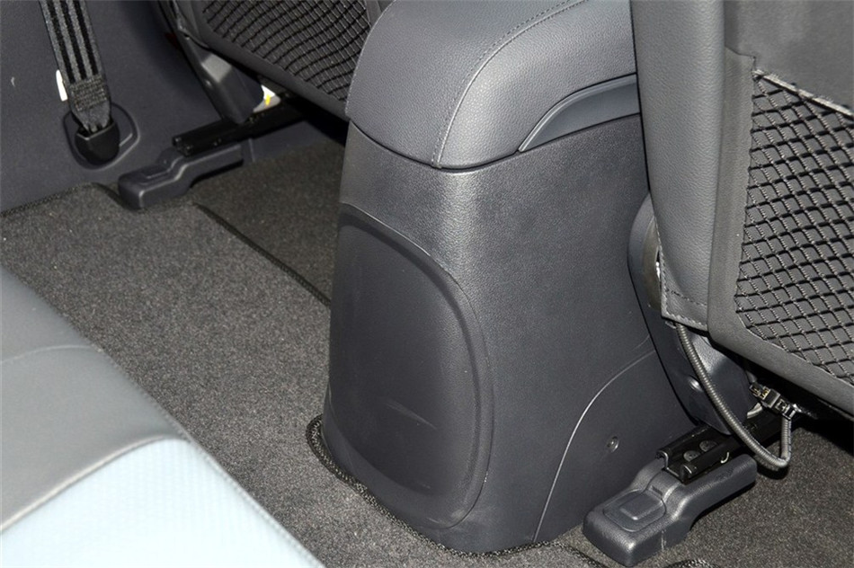 狮跑 2013款 2.0L 两驱 AT Premium 空间外观