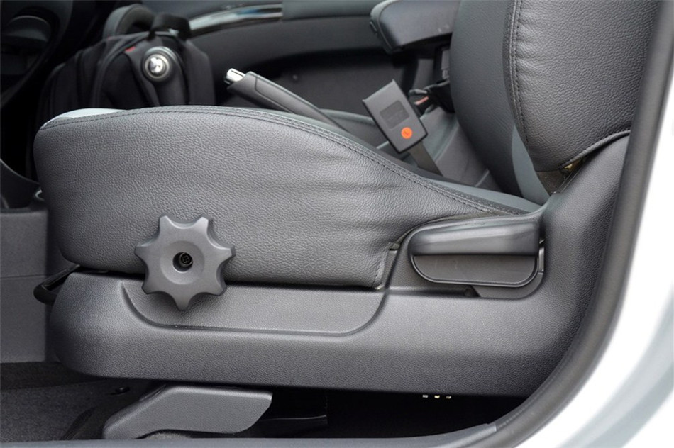 狮跑 2013款 2.0L 两驱 AT Premium 空间外观