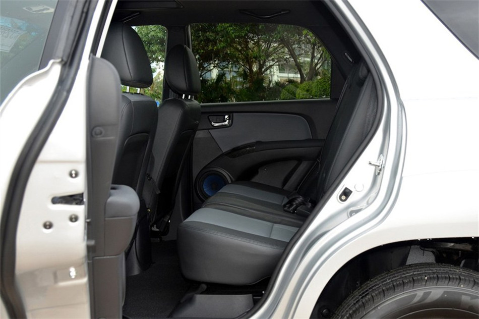 ʨ 2013 2.0L  AT Premium ռ