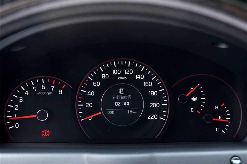 狮跑 2013款 2.0L 两驱 AT Premium 内饰