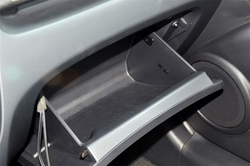 狮跑 2013款 2.0L 两驱 AT Premium 细节