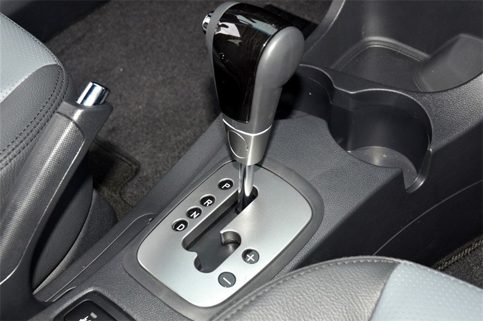 狮跑 2013款 2.0L 两驱 AT Premium 细节