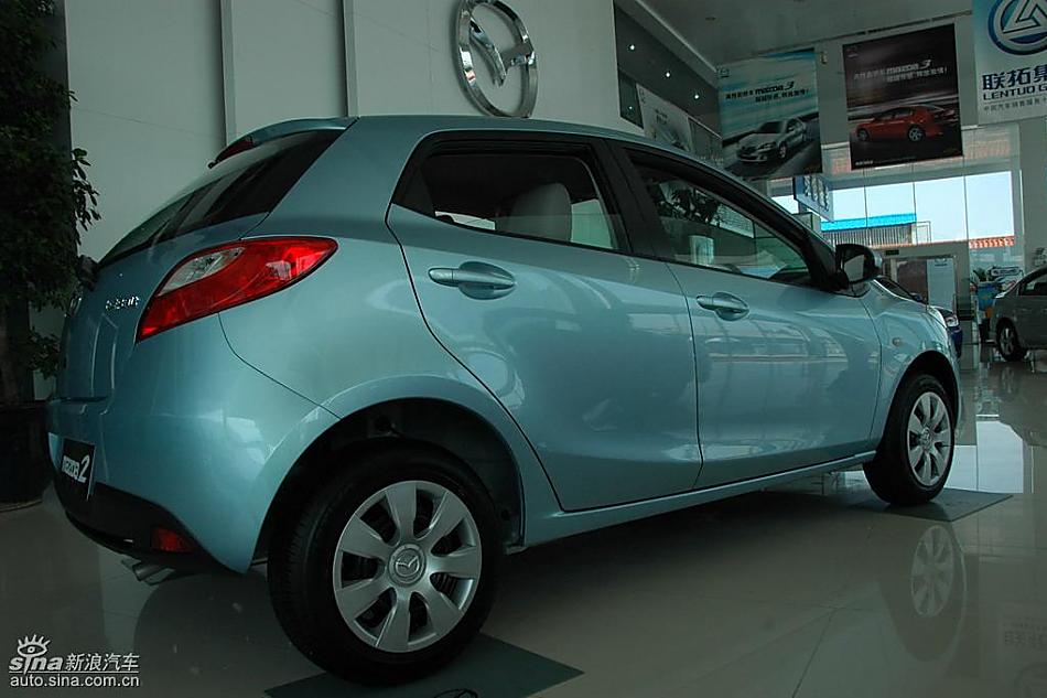 马自达2标准型1.3MT 外观