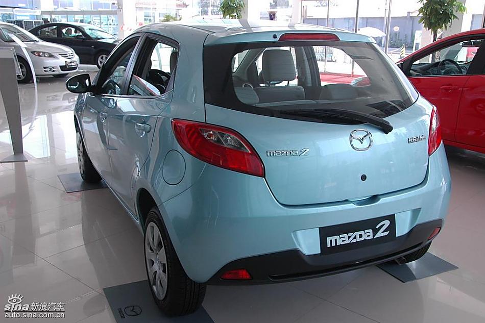马自达2标准型1.3MT 外观